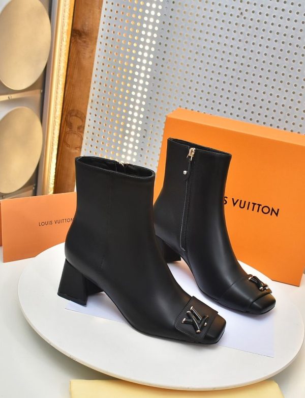 New Arrival LV Women Shoes 299