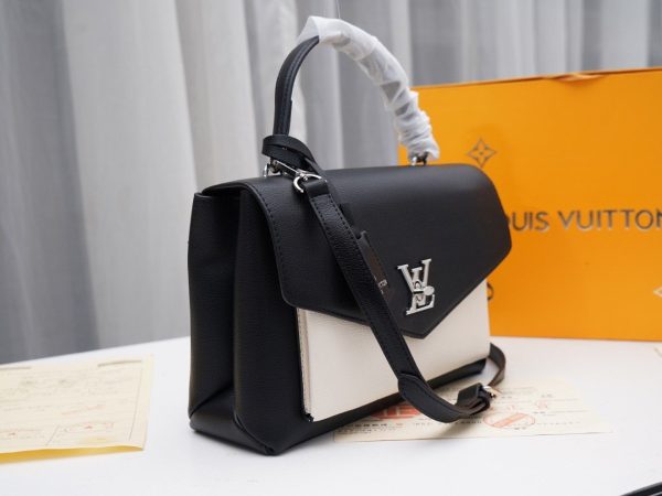 New Arrival L*V Handbag 561