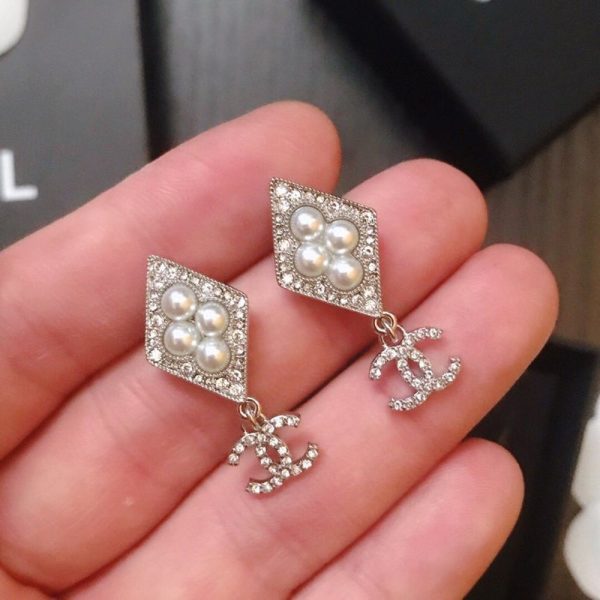 New Arrival Chanel Earrings Women 007