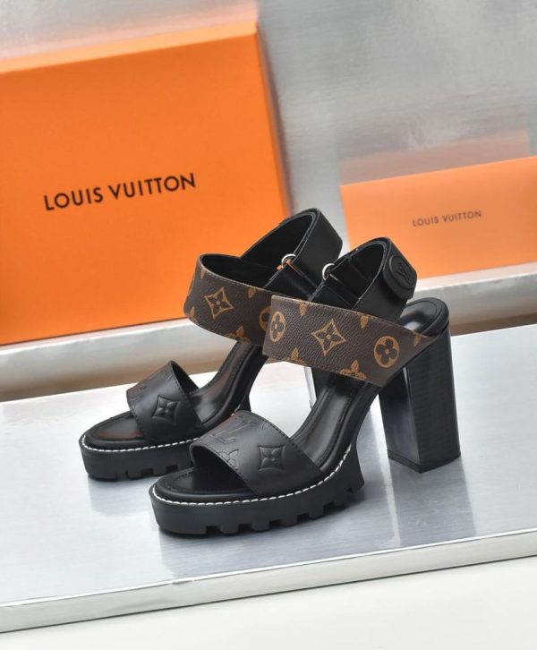 New Arrival LV Women Shoes 215