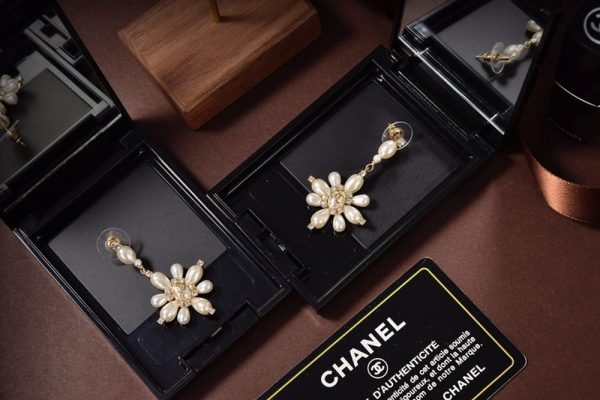 New Arrival Chanel Earrings Women 033