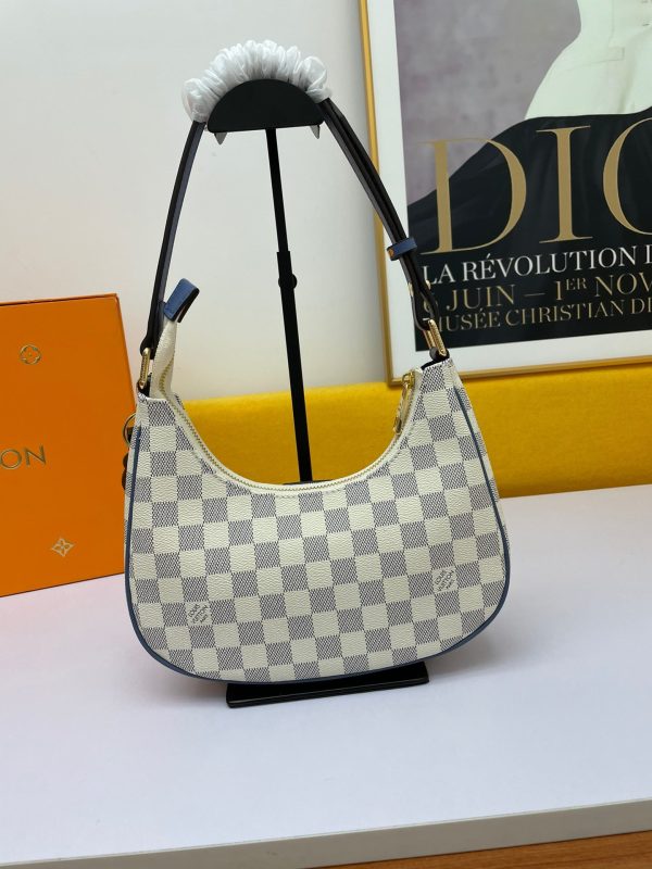 New Arrival L*V Handbag 679