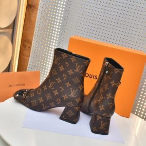 New Arrival LV Women Shoes 300