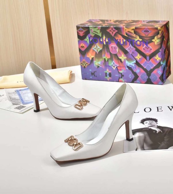 New Arrival Women LV Shoes 050