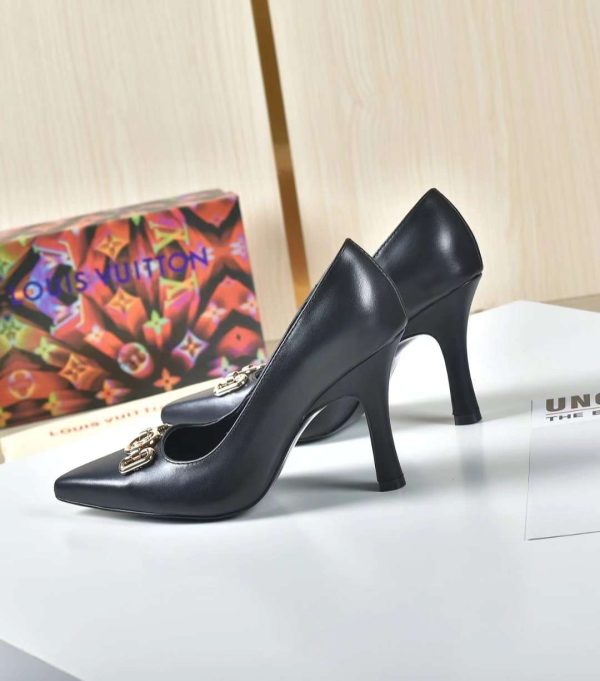 New Arrival Women LV Shoes 052