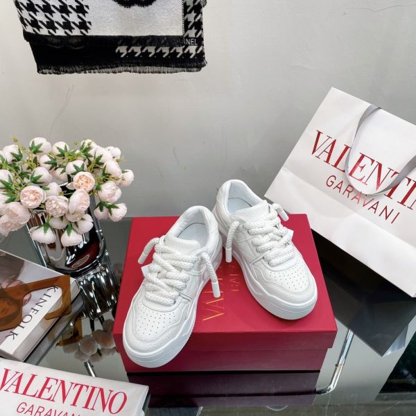 New Arrival LV Women Shoes 232