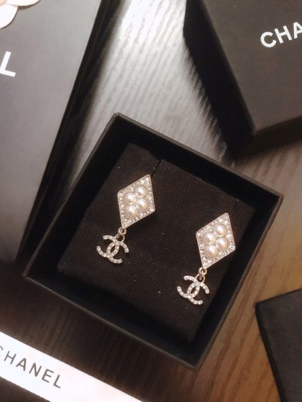 New Arrival Chanel Earrings Women 007