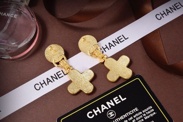 New Arrival Chanel Earrings Women 009