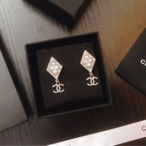 New Arrival Chanel Earrings Women 007