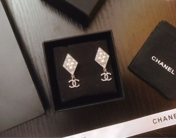 New Arrival Chanel Earrings Women 007