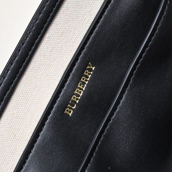 New Arrival Burberry Handbag B008