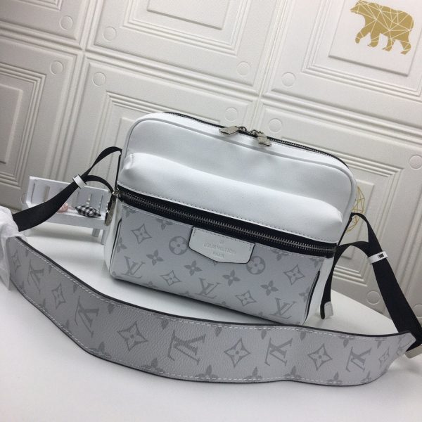 New Arrival L*V Handbag 553