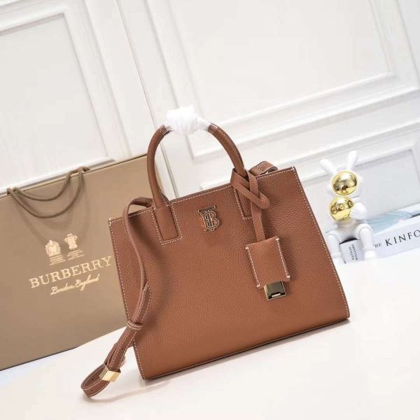 New Arrival Burberry Handbag B002