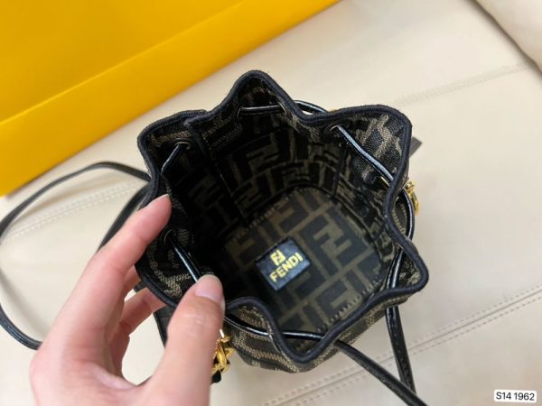 New Arrival Fendi HandBag F079