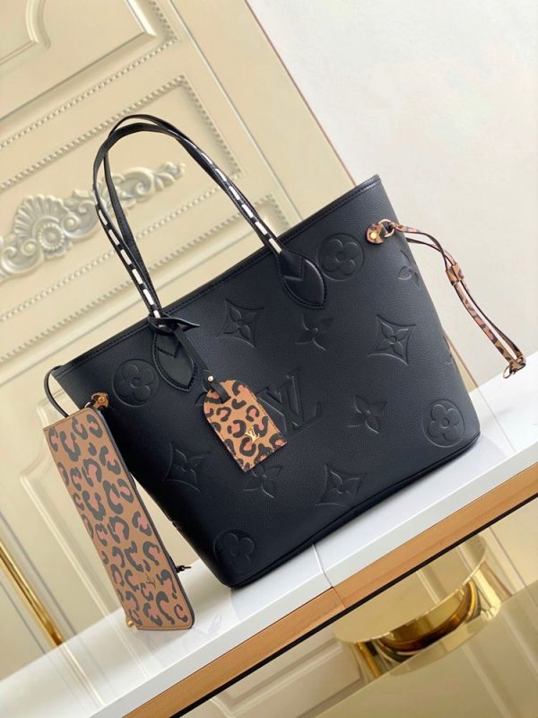 New Arrival Top Quality Handbag 077