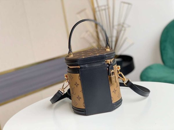 New Arrival Top Quality Handbag 058