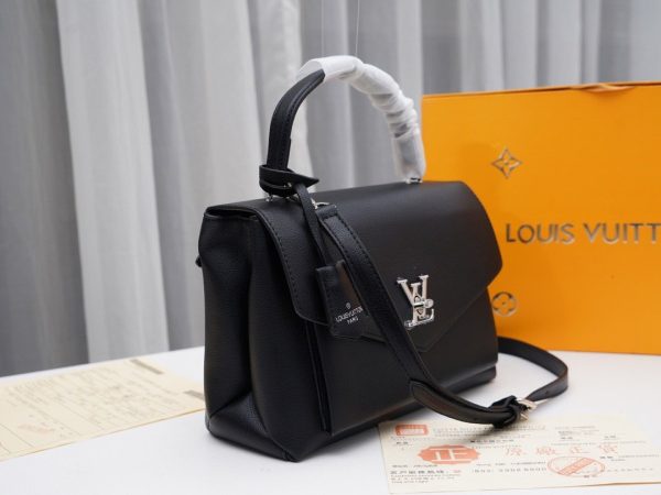 New Arrival L*V Handbag 561