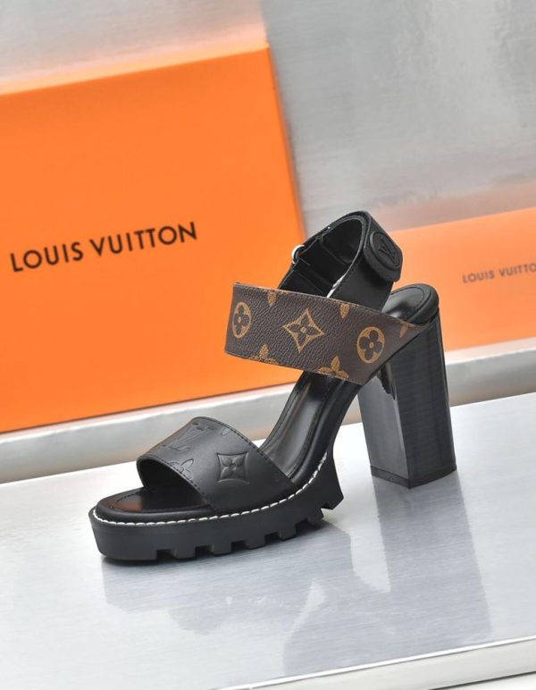 New Arrival LV Women Shoes 215