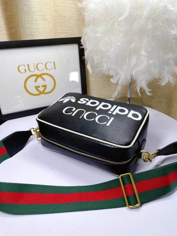 New Arrival GG handbag 319