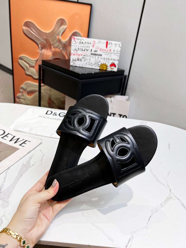 New Arrival Women Slippers 032