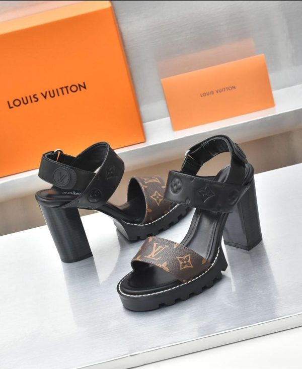 New Arrival LV Women Shoes 213