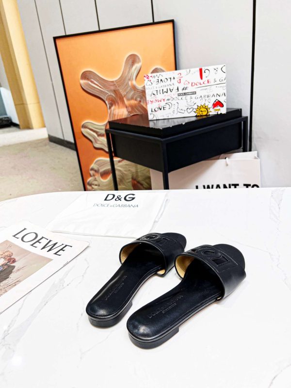 New Arrival Women Slippers 032