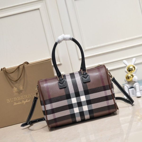 New Arrival Burberry Handbag B005