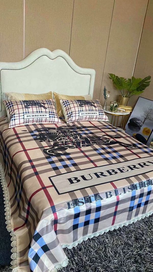 Burberry London Luxury Brand Type Bedding Sets 016