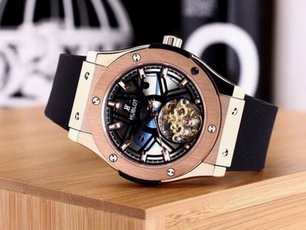 New Arrival Hublot Men Watch H028