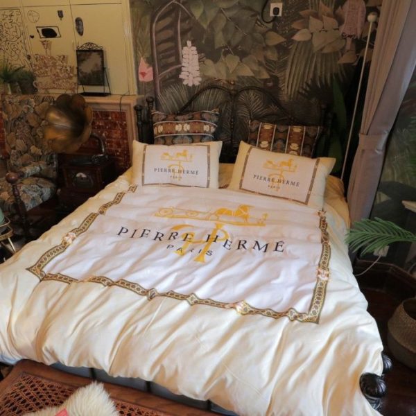 Hermes Paris Luxury Brand Type Bedding Sets 090