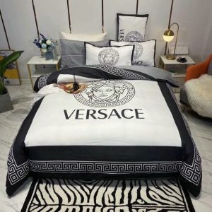 Luxury Brand Versace Type Bedding Sets 058