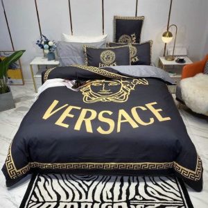 Luxury Brand Versace Type Bedding Sets 061