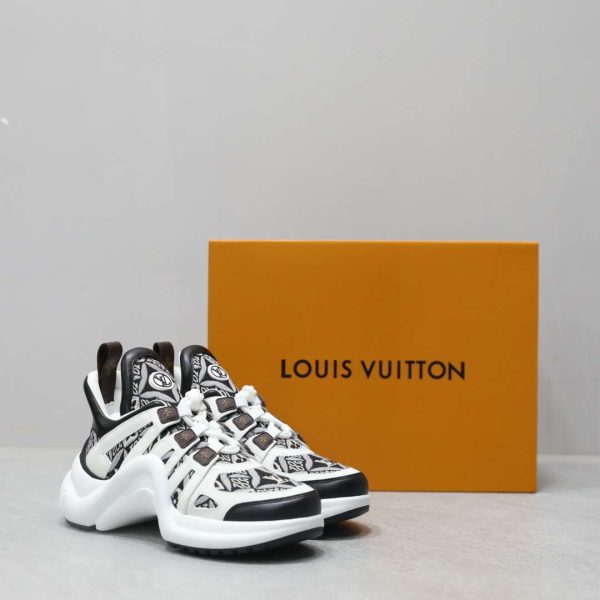 New Arrival LV Dad Sneakers 016