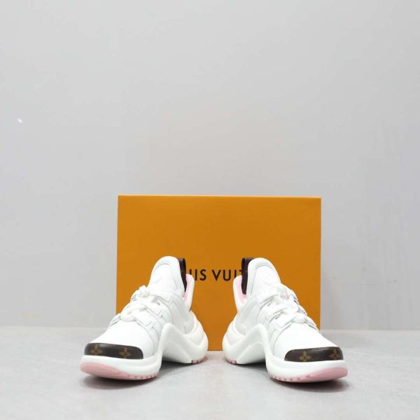 New Arrival LV Dad Sneakers 032