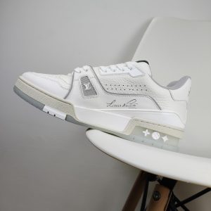 New Arrival LV Trainers T010 White Cement