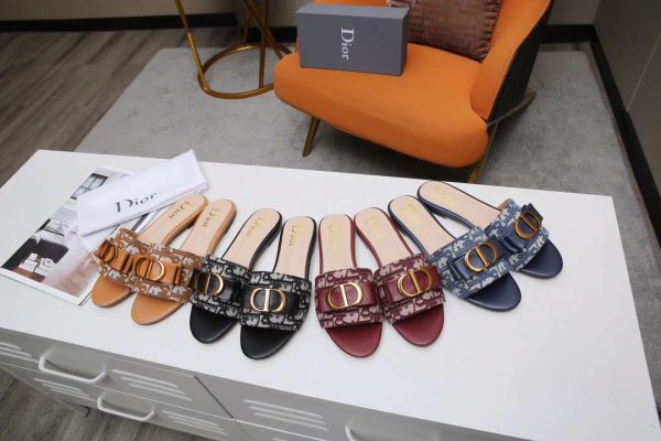 New Arrival Women Slippers 004