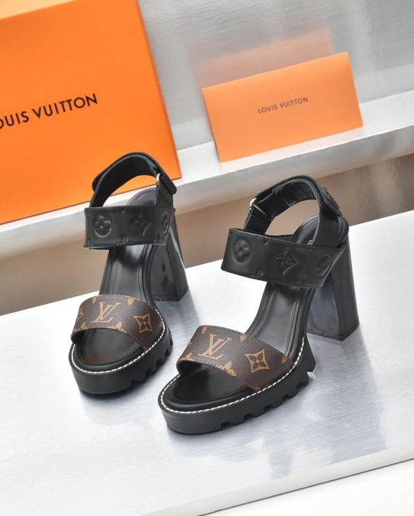 New Arrival LV Women Shoes 213