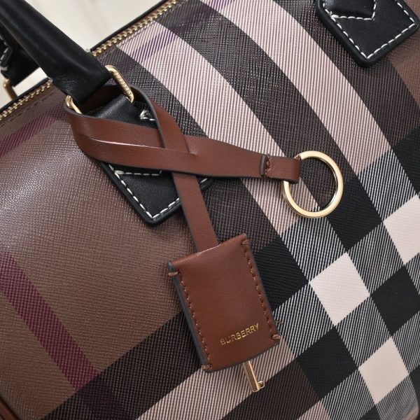 New Arrival Burberry Handbag B005