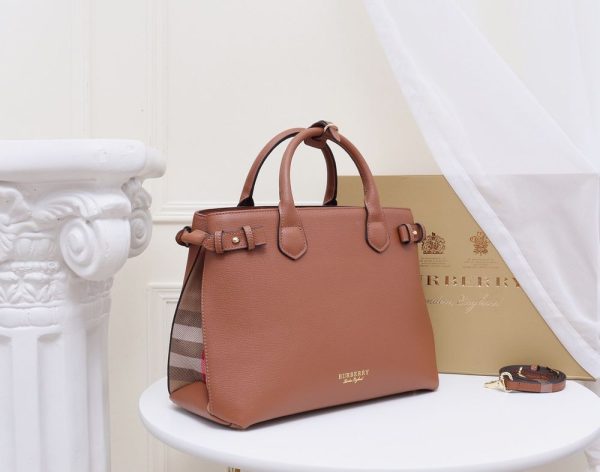 New Arrival Burberry Handbag B004