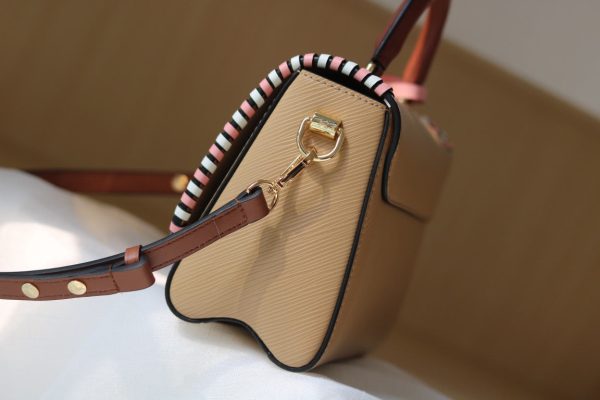 New Arrival L*V Handbag 623