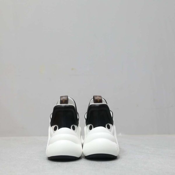 New Arrival LV Dad Sneakers 022