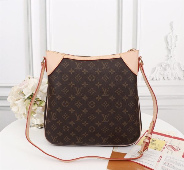 New Arrival L*V Handbag 759