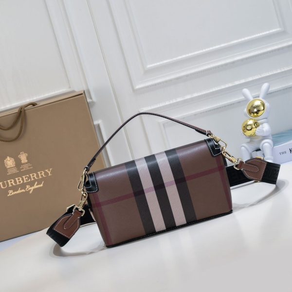 New Arrival Burberry Handbag B006