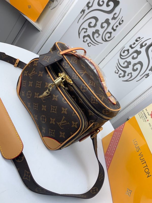 New Arrival L*V Handbag 589