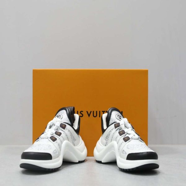 New Arrival LV Dad Sneakers 029