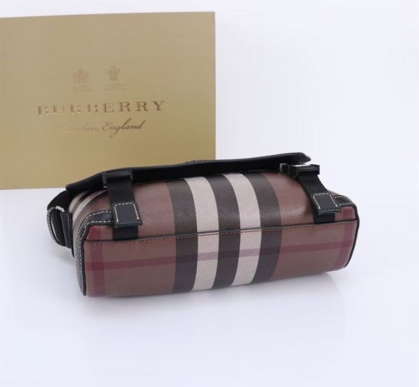 New Arrival Burberry Handbag B003