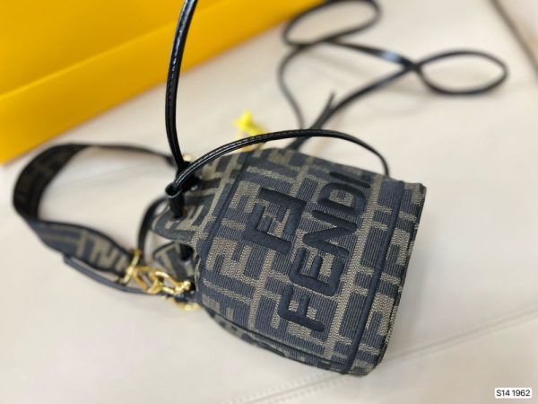 New Arrival Fendi HandBag F079