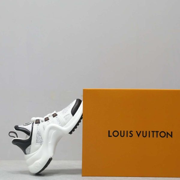 New Arrival LV Dad Sneakers 029