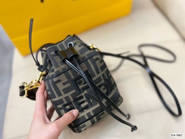 New Arrival Fendi HandBag F079