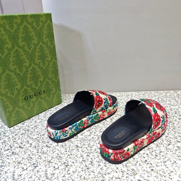 New Arrival Women Slippers 104